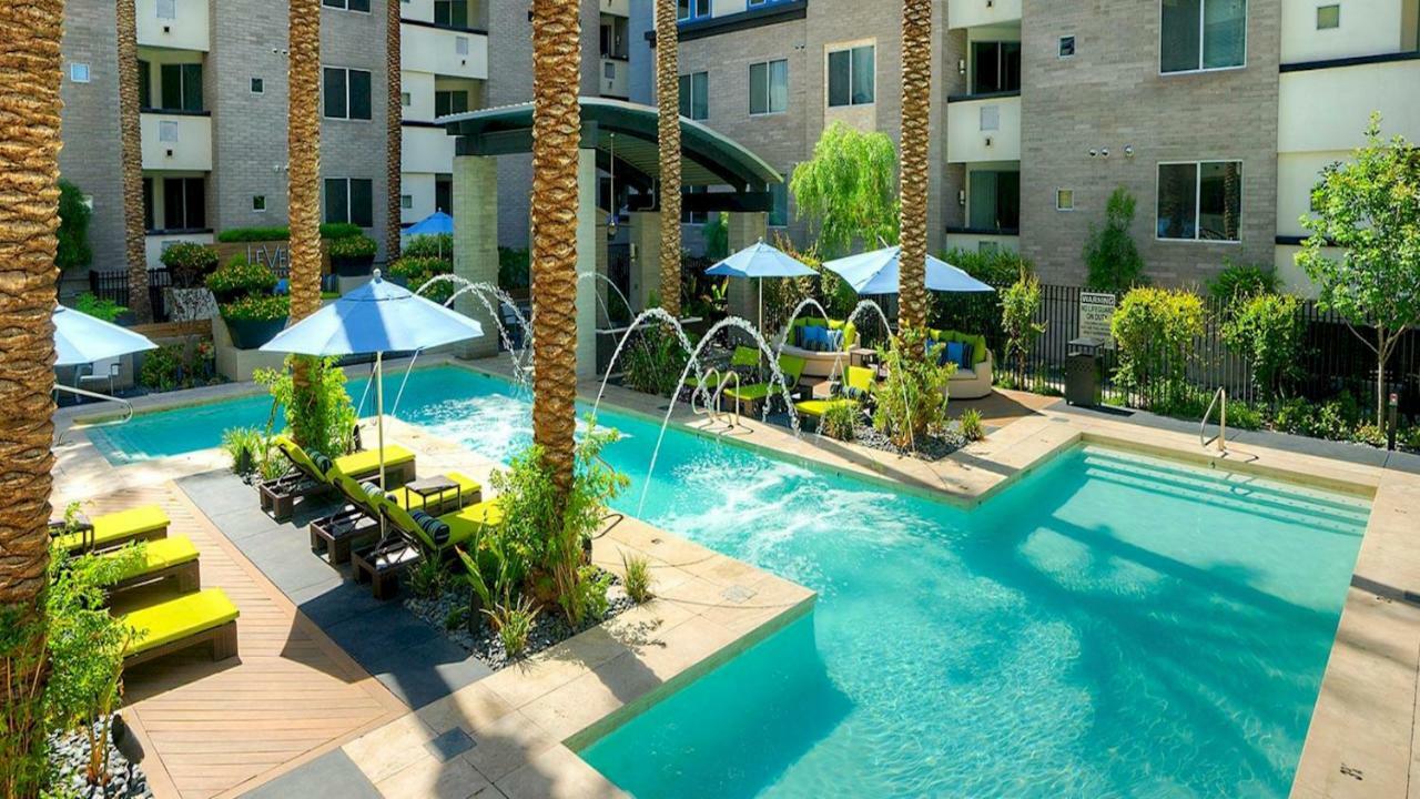 Shopping & Dining 1 Mile - 24 Hour Pool With Parking - 4036 Villa Финикс Екстериор снимка
